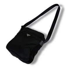 プラダ　PRADA トライアルロゴ　ショルダーバッグ　クロスボディバッグ　ブラック　黒　テスートナイロン