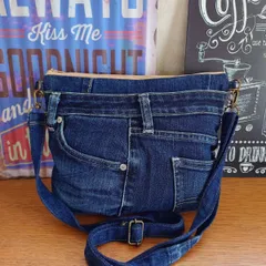 71★USEDダメージデニムリメイク★サコッシュ★ショルダーバッグ★ジーンズリメイクバック★