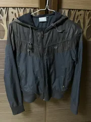 ニューバランス 起毛 ウィンドブレーカー