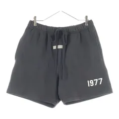 FEAR OF GOD ESSENTIALS (フィアオブゴッド エッセンシャルズ) SHORT PANTS 1977 フェルトロゴ スウェットハーフパンツ ショーツ グレー