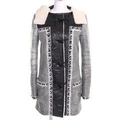 極美品△CHANEL シャネル P42361 ムートン 牛革 レザー使い フード付き ココマークトグルボタン ムートン ダッフルコート ブラック ホワイト系 36 ハンガー付き フランス製 レディース