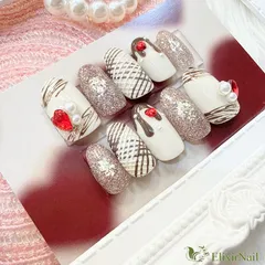 【現品】ネイルチップ　バレンタイン　チョコレート　ホワイト