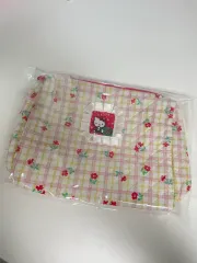 <未開封新品> ハローキティ チェック ポーチ