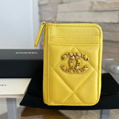 シャネル 19 フラグメントケース ウォレット ベージュ 極美品 ゴールド 