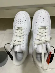 (W) ナイキ エアフォース 1 '07 ロー 白