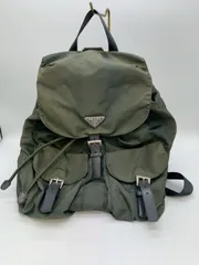 【鑑定済み】PRADA プラダ リュック カーキ グリーン 三角ロゴ  ナイロン