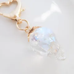 苺 レジン キーホルダー オーロラ スワロフスキークリスタル ハンドメイド 透明 いちご チャーム