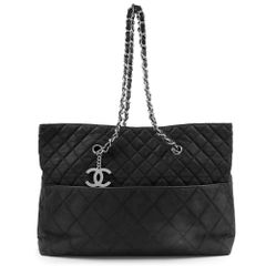 シャネル マトラッセ パール ココマーク ラウンド クラッチ ポシェット