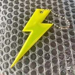 【新品】リフレクター イナズマ ストラップ (フラッシュイエロー) バック 防犯 蛍光 かわいい かっこいい アクセサリー キーホルダー 防犯グッズ