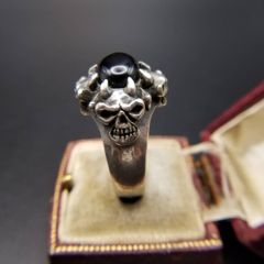 新品】Alexander McQueen スカルシルバー/オニキスリング17号 - メルカリ