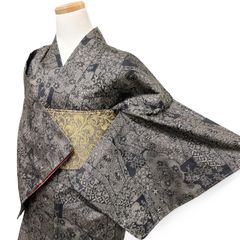 大島紬　小紋　仙太郎　証紙付き　幾何学　手織り　鬱金染　着物　012b d ms 大島紬 小紋 仙太郎 証紙付き 幾何学 手織り 鬱金染 着物 012b d ms