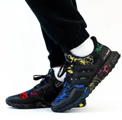 アディダス x ディズニー ウルトラブースト ミッキー＆フレンズ 275