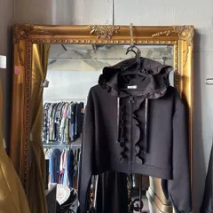 @ アクシーズファム axes femme フリル パーカー ブラック 黒　お呼ばれ　デート　オフィスカジュアル　食事会　可愛い　お出かけ　上品　黒 ブラック BLACK クロ くろ