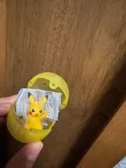 ポケットモンスター ピカチュウ ガチャ カプセル キーホルダー