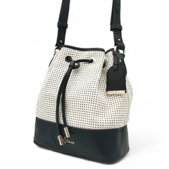 COLE HAAN コールハーン ショルダーバッグ ワンショルダー 2way レザー パンチング バケツ 巾着型 モノトーン バイカラー ホワイト 白黒 y2k 肩掛け 斜め掛け クロスボディ 上品 きれいめ モード 普段使い お出掛け 通勤通学 春バッグ
