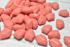 変形 アクリル マット ビーズ 小 ピンク 4個 21mm ピアス イヤリング パーツ ネックレス ハンドメイド DIY ビーズクラブ