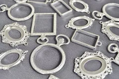 ビーズクラブ レジン枠 アソート５種 古代銀 5個 空枠 フレーム レジンフレーム 素材 ハンドメイド カン付き