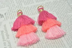 3連 タッセル チャーム ピンク 2個 43mm ピアス イヤリング ゴールド 花 パーツ ビーズクラブ