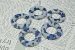 レオパードファーリング ブルー 2個 28mm エコファー ヒョウ柄 ピアス イヤリング チャーム ビーズクラブ