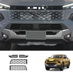 【送料無料】トヨタ ハイラックス（HILUX）対応 フロント 下グリル フレーム ガーニッシュ 下中網枠 2026年式 専用設計 4点セット ABS製 キズ防止/耐摩耗 3M両面テープ貼付 ピアノブラック（亮黒） 外装アクセント 取付簡単