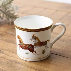 マグカップ 白磁 馬 エレガント おしゃれ 大人可愛い アンティーク 薄い 飲み口 コーヒーカップ 磁器 陶器 焼き物 ボーンチャイナ インテリア 高級感 絵柄 洋食器 ギフト プレゼント エレガントなマグカップ ホース