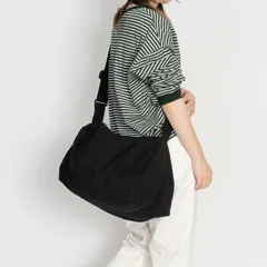 【新品・未使用】 ショルダーバッグ レディース キャンバス メッセンジャーバッグ A4 大容量 大きめ ファスナー付き マチ広い シンプル 無地 軽い かわいい おしゃれ かっこいい カジュアル 通学 通勤 旅行 鞄 バッグ ブラック 黒 KB-207-MR