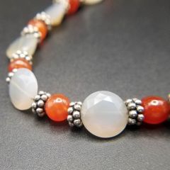 四葉のクローバー カルセドニー ネックレス - メルカリ