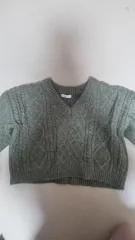 Vネック ケーブル編み ニット グリーン