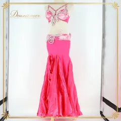 ベリーダンス オリエンタル 衣装 上下セット ピンク系 トップス スカート ベルト ラインストーン ビーズ 華やか セットアップ スリット イベント ステージ 豪華 装飾 鮮やか かわいい ダンス衣装