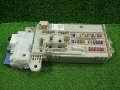 ピクシスメガ DBA-LA700A H27年前期 室内ヒューズボックス - メルカリ