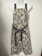 ハンドメイド　肩掛け　エプロン　葉っぱ　グレー　A023