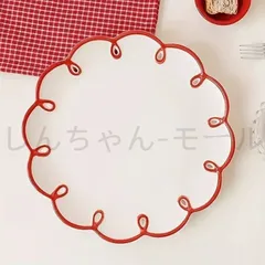 可愛いデザインのレッドフリルセラミックプレート白いセラミック製の皿に赤い縁があり、シンプルなレトロな釉薬の波模様の皿、ケーキ皿、フ