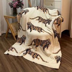 新品未使用 HUMAN MADE ヒョウ柄ラグ フリンジ付き - メルカリ