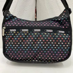 8057　LeSportsac　レスポートサック　 ショルダーバッグ　斜めがけ　紐調節可能　 クラシックホーボー　ハート　総柄　 ブラック系　黒　ナイロン　軽量　 レディース