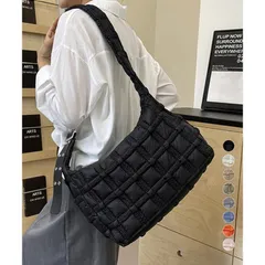 キルティングショルダーバッグ大容量軽量鞄IRONE