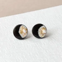 ブラック ホワイト パール 金箔 ピアス ステンレス 丸 上品 小さめ 小ぶり【443】