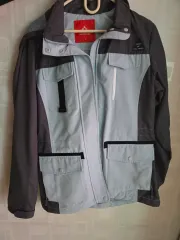 アウトドアジャケット