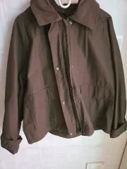 (新商品) カーキ色 フード アウター