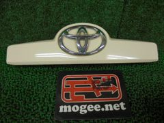 ハイラックスサーフ215 前期 純正リアガーニッシュ - メルカリ