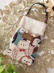 再入荷♪　個性豊かな鳥さんたちのスマホショルダー ハンドメイド　フクロウ　ハシビロコウ　シマエナガ　インコ　北欧　夜鳥　スマホケース