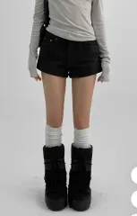 BLACKUP HOT Face the Sun ノンフェイド デニム ショーツ ブラックデニム s