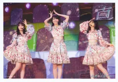 【中古】生写真(乃木坂46) No.124：集合(3人)/CHOOSE 5 PHOTOS!～真夏の全国ツアー2022 LIVE PHOTO Ver.～