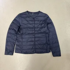 UNIQLO Uネック 軽量ダウン ネイビー