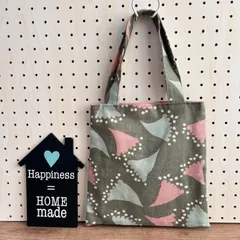 No.10 ぺたんこ台形バッグ✳︎ミニバッグ✳︎お散歩バッグ✳︎北欧　お花