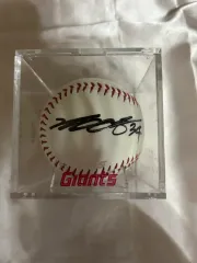 ロッテ・ジャイアンツ キム・ウォンジュン サインボール 出品 (ケース含む)