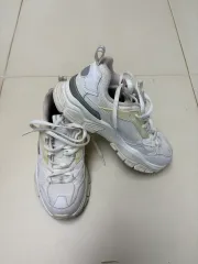 DISCOVERY スニーカー