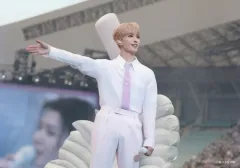 【中古】生写真(男性) SEVENTEEN/ドギョム(DK)/横型・ライブフォト/「SEVENTEEN TOUR ’FOLLOW’ AGAIN TO CINEMAS」LIVE PHOTO SET(TO JAPAN Ver.)