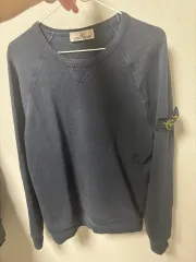 ストーンアイランド ネイビースウェットTシャツ