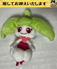 e➖ホリミヤ➖　堀京子　ハート型　メイド　缶バッジ e➖ホリミヤ➖ 堀京子 & 宮村伊澄 ハート 缶バッジ - メルカリ