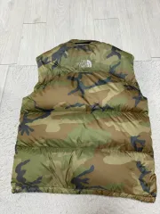 (L)THE NORTH FACE ザノースフェイス センターロゴ ダウン ベスト カモフラ